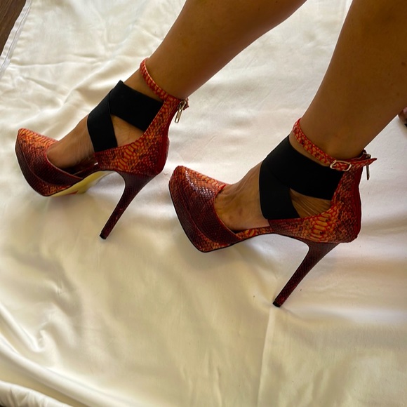 Luichiny snake skin /reddish pattern platform heel - Picture 3 of 8